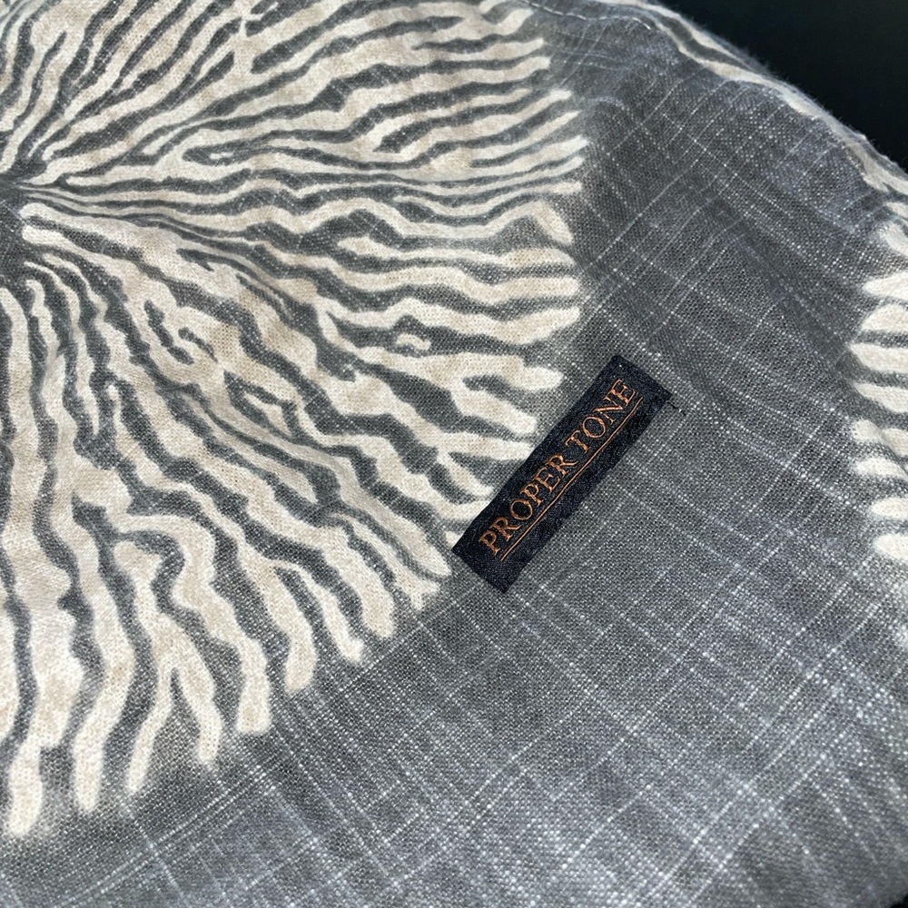 Gray And White Patterned Pants - image 2